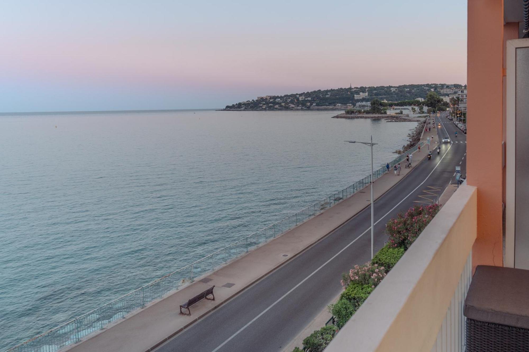 Le Pamela Menton Front De Mer Экстерьер фото
